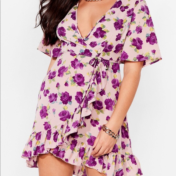 NWT flowery wrap mini summer dress - Picture 2 of 9